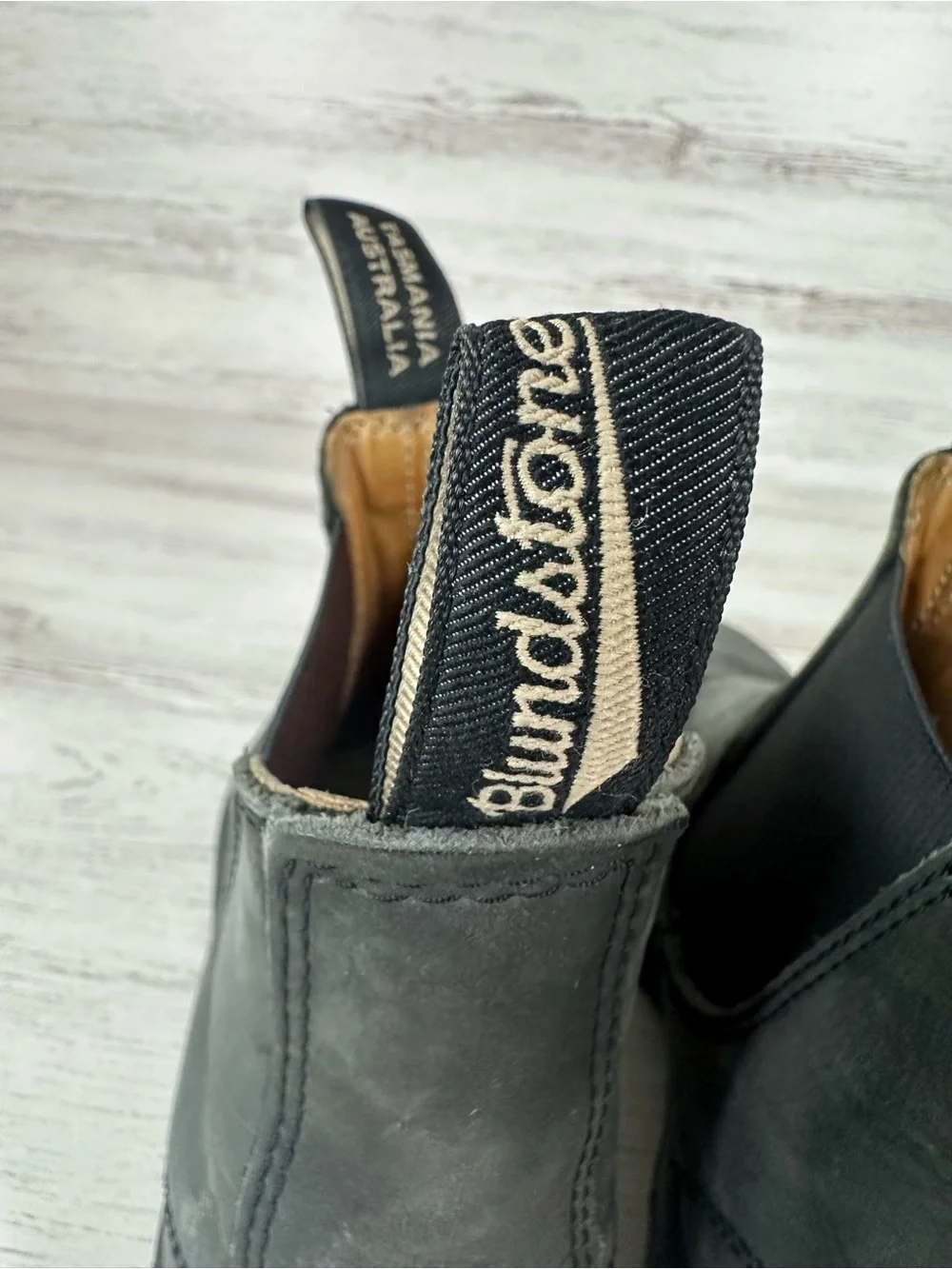 BLUNDSTONE Classic Chelsea Pull On Leather Boots 9 Gray